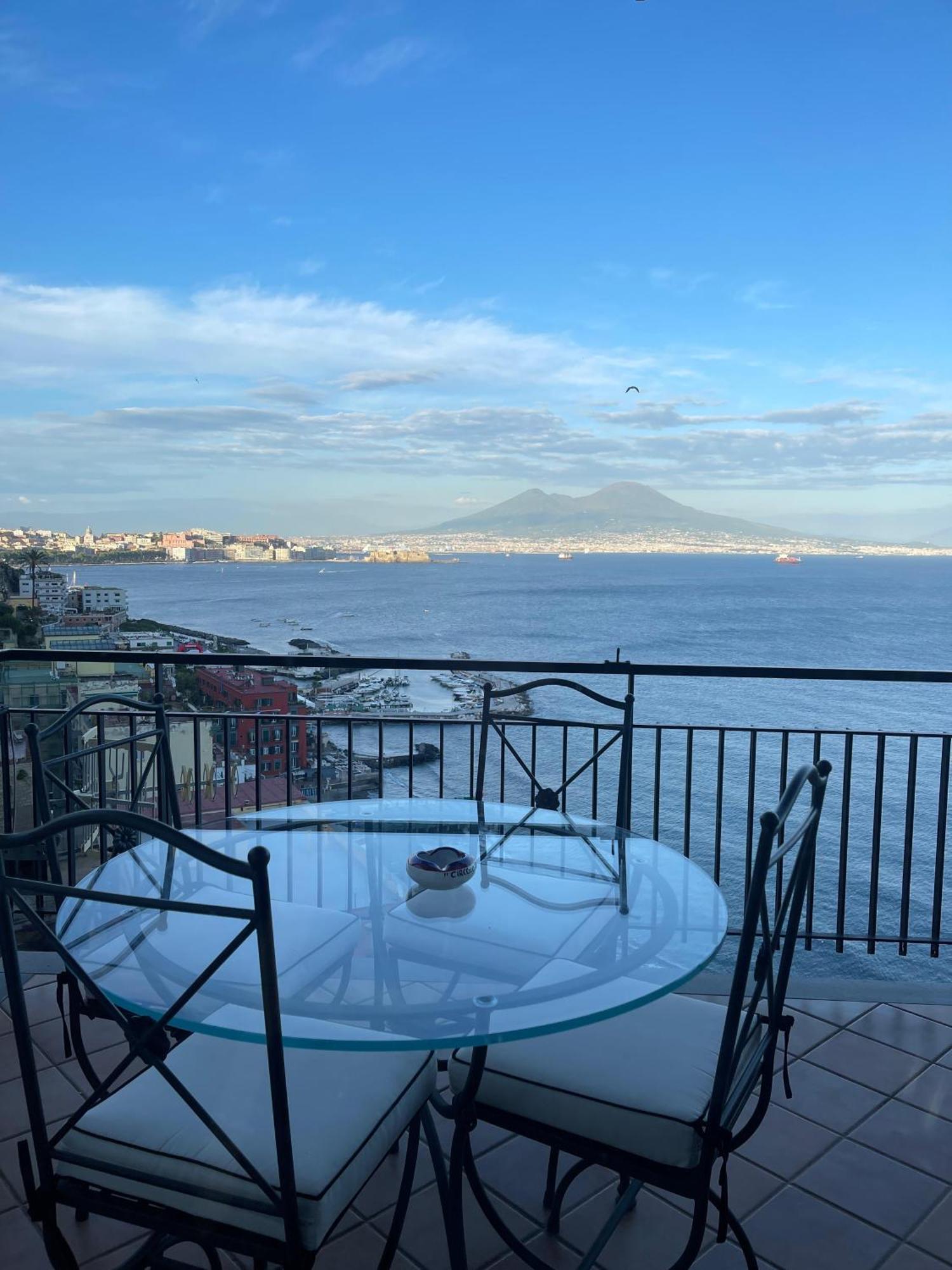 Panoramico A Posillipo Apartment Napoli Ngoại thất bức ảnh